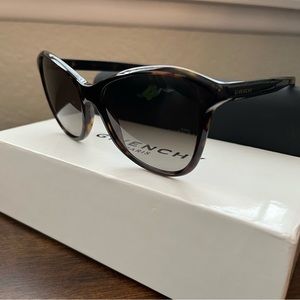 NIB Givenchy Butterfly/Cateye Sunglasses